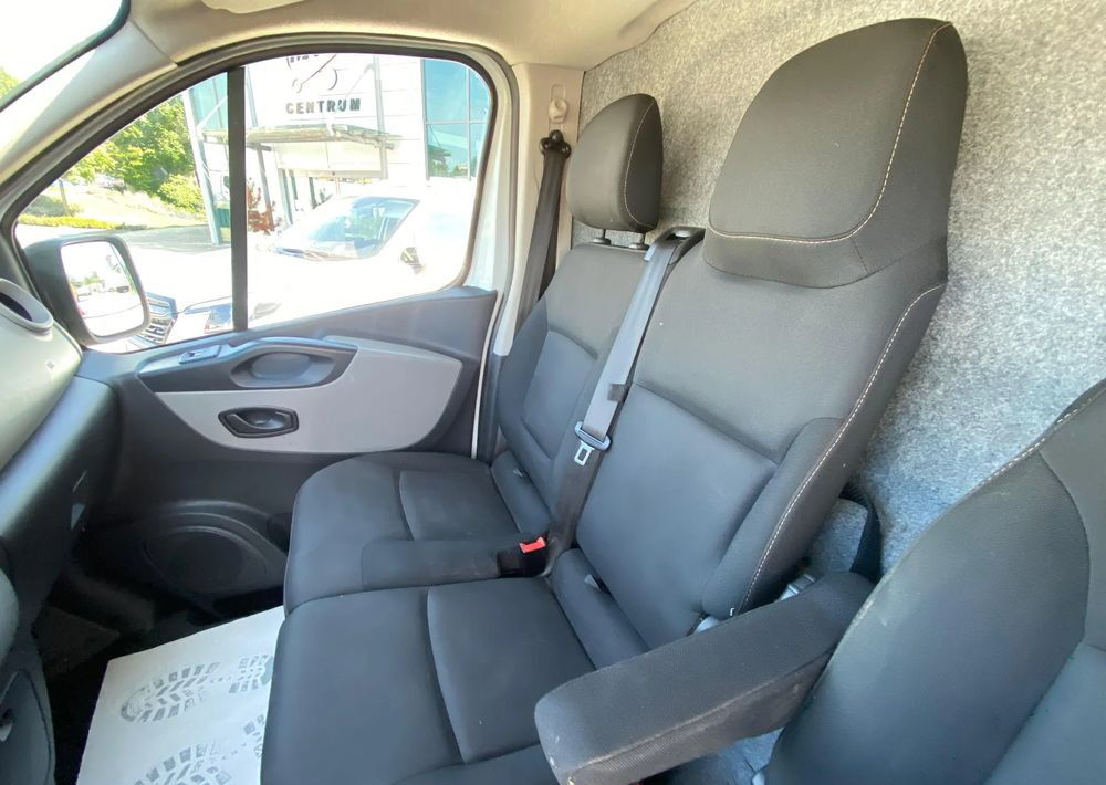 Renault Trafic 1.6 DCi 115 / E5 / WEBASTO / PDC / MANUAL / OKAZJA! – Finanzierungsleasing Renault Trafic 1.6 DCi 115 / E5 / WEBASTO / PDC / MANUAL / OKAZJA!: das Bild 21