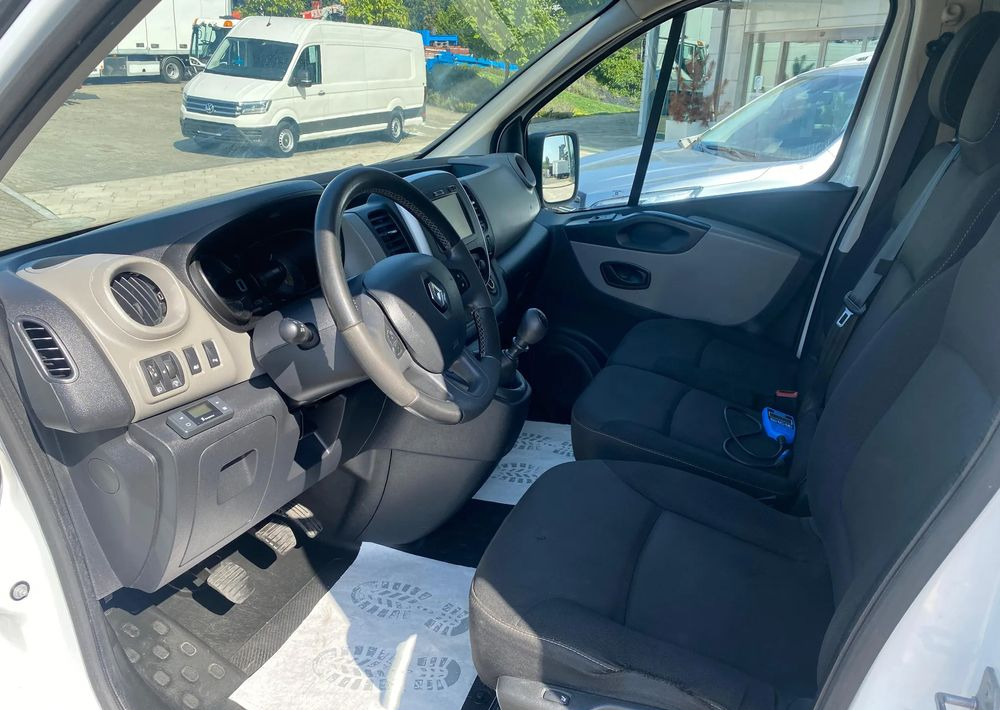 Renault Trafic 1.6 DCi 115 / E5 / WEBASTO / PDC / MANUAL / OKAZJA! – Finanzierungsleasing Renault Trafic 1.6 DCi 115 / E5 / WEBASTO / PDC / MANUAL / OKAZJA!: das Bild 14