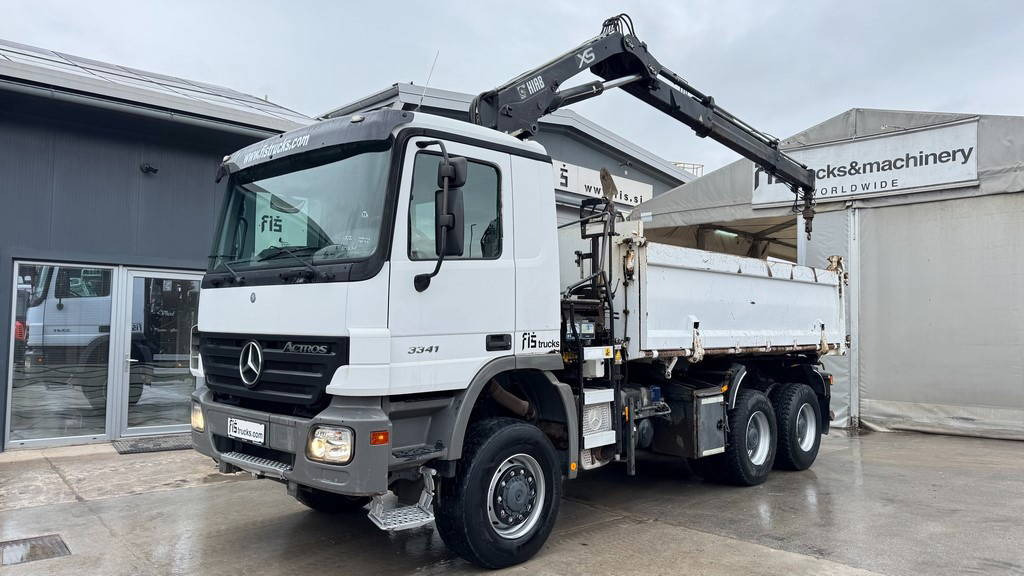 Kipper Mercedes-Benz Actros 3341 6x6 tipper - crane Hiab 8.3M: das Bild 6