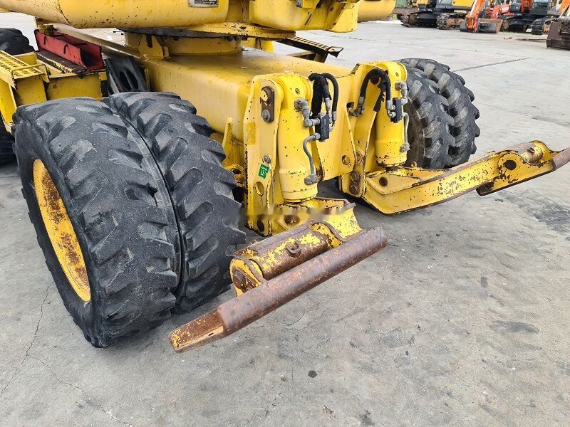 Mobilbagger Komatsu PW110: das Bild 21