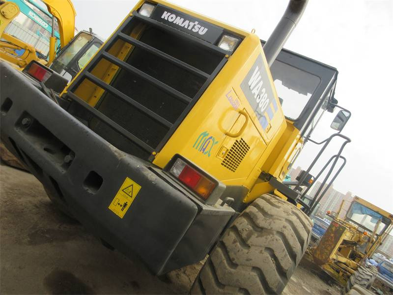 Radlader Komatsu WA 380-3: das Bild 17