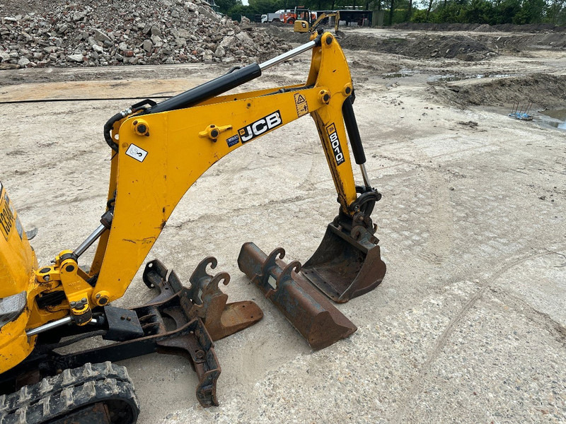 Minibagger JCB 8010 CTS 3 buckets | Quick coupler: das Bild 13