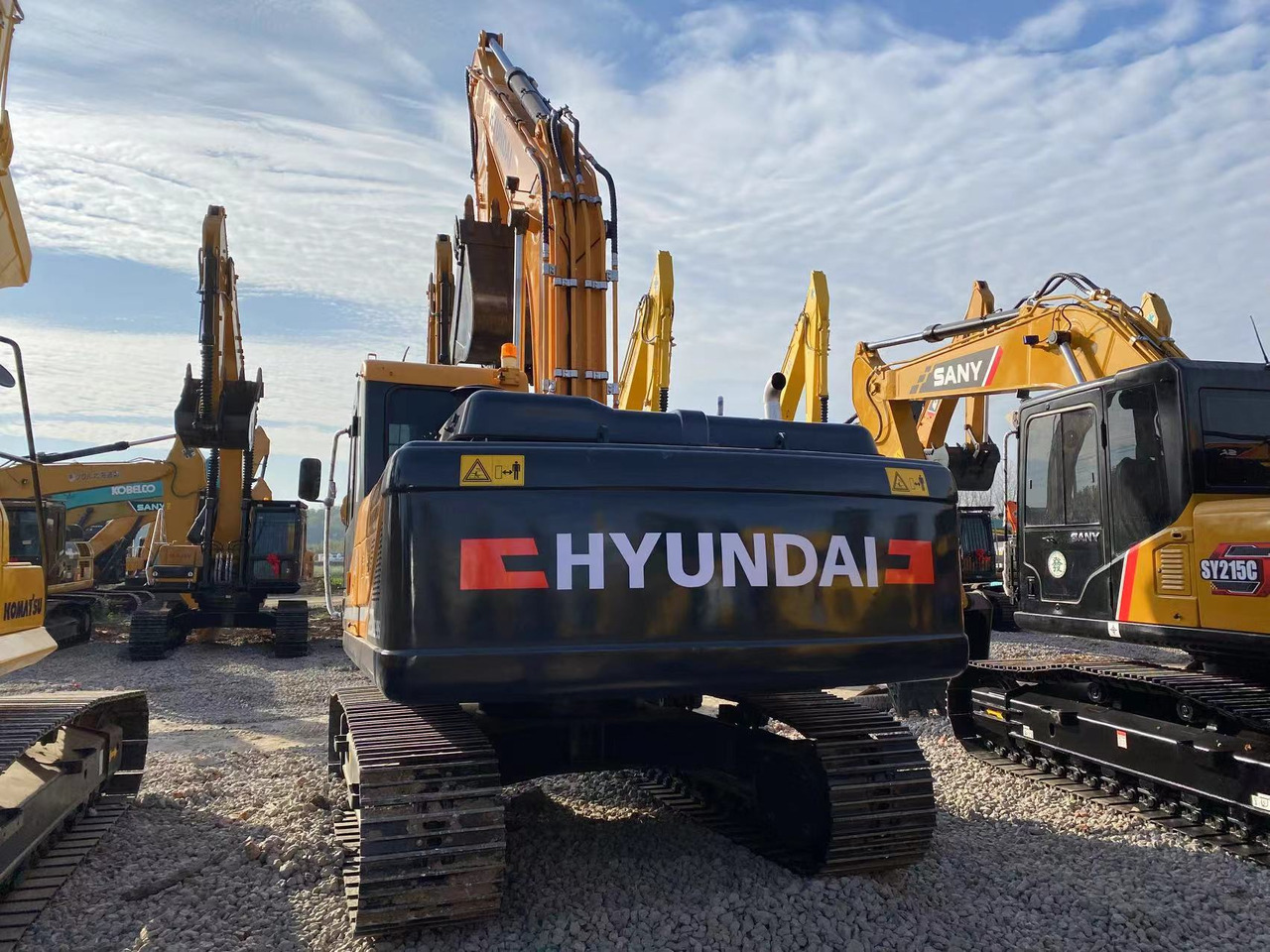 Kettenbagger HYUNDAI R220-9S: das Bild 17