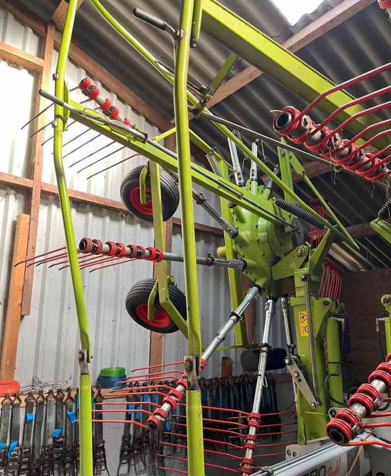 Claas Liner 880 Profil hark, weidebouwmachines – Finanzierungsleasing Claas Liner 880 Profil hark, weidebouwmachines: das Bild 6