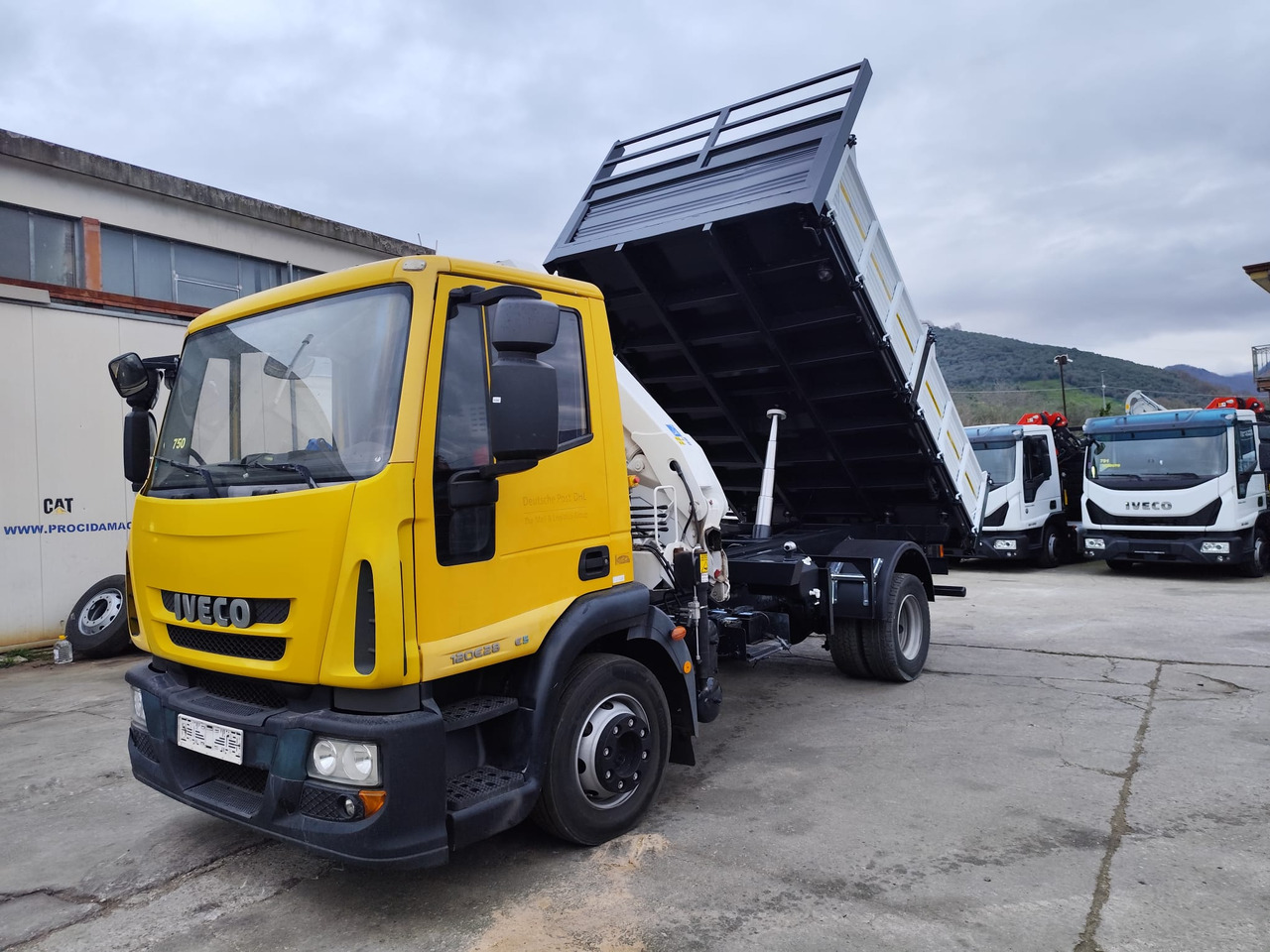 Autokran IVECO EUROCARGO 120E28P: das Bild 21