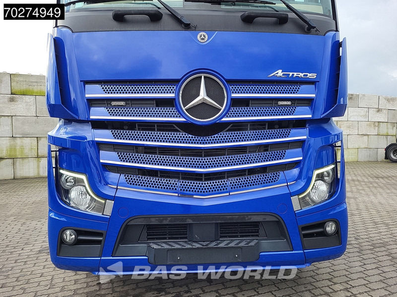 Sattelzugmaschine Mercedes-Benz Actros 2145 4X2 GigaSpace 2x Tanks MirrorCam: das Bild 14