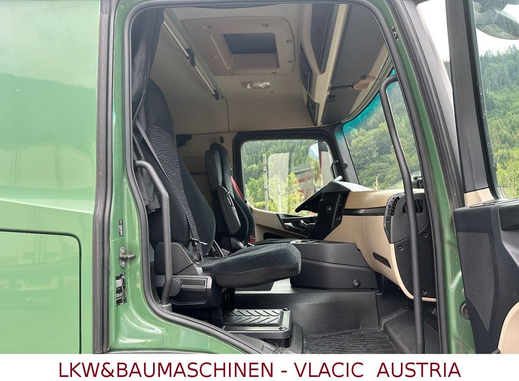 Sattelzugmaschine Mercedes-Benz Actros 1840 ADR: das Bild 8