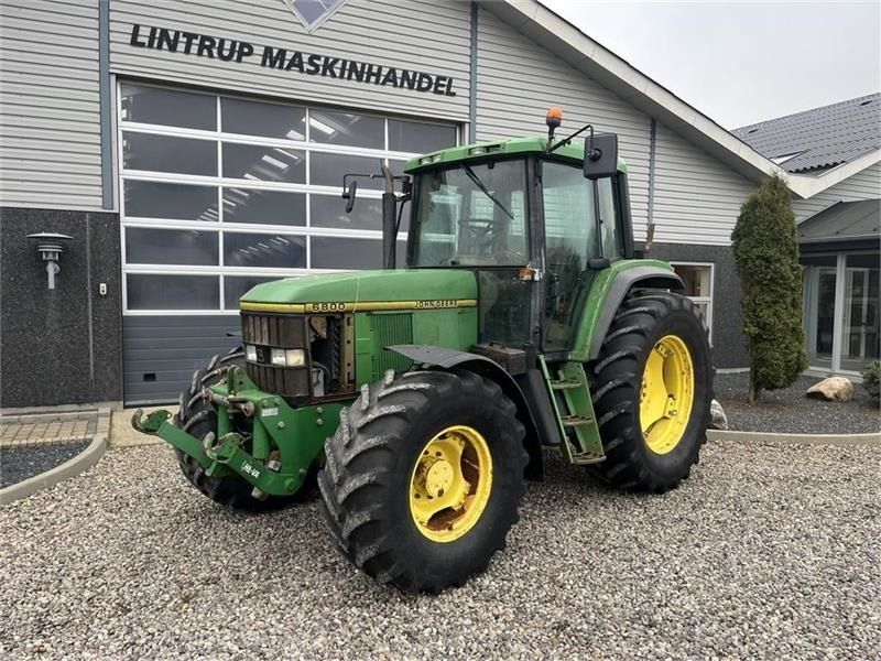 Traktor John Deere 6800 Med frontlift.: das Bild 7