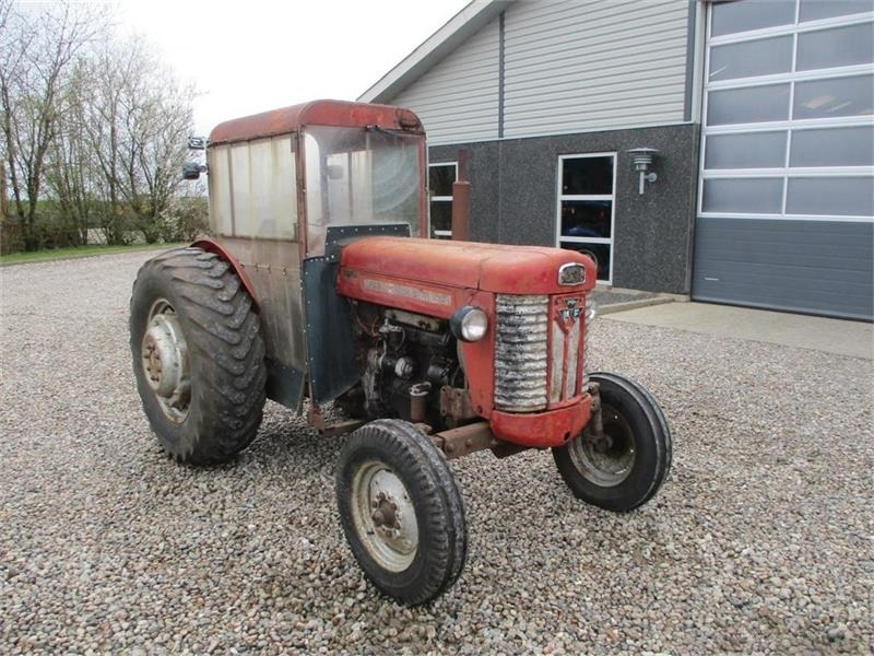 Traktor Massey Ferguson 65 Diesel traktor: das Bild 15