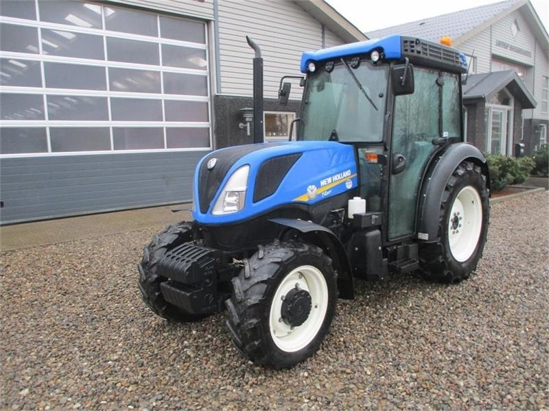 Traktor New Holland T4.80 F SuperSteear med aircondition og koblingsfr: das Bild 13