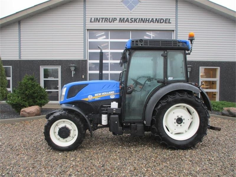 Traktor New Holland T4.80 F SuperSteear med aircondition og koblingsfr: das Bild 19