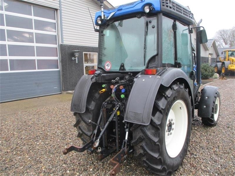 Traktor New Holland T4.80 F SuperSteear med aircondition og koblingsfr: das Bild 6