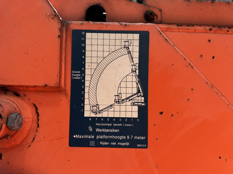 Teleskopbühne Hitachi HX 99 B-2: das Bild 15