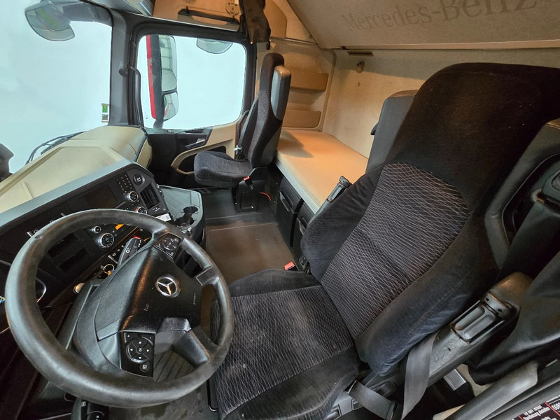 Sattelzugmaschine Mercedes-Benz Actros 1845 EURO 6 / AIRCO: das Bild 10