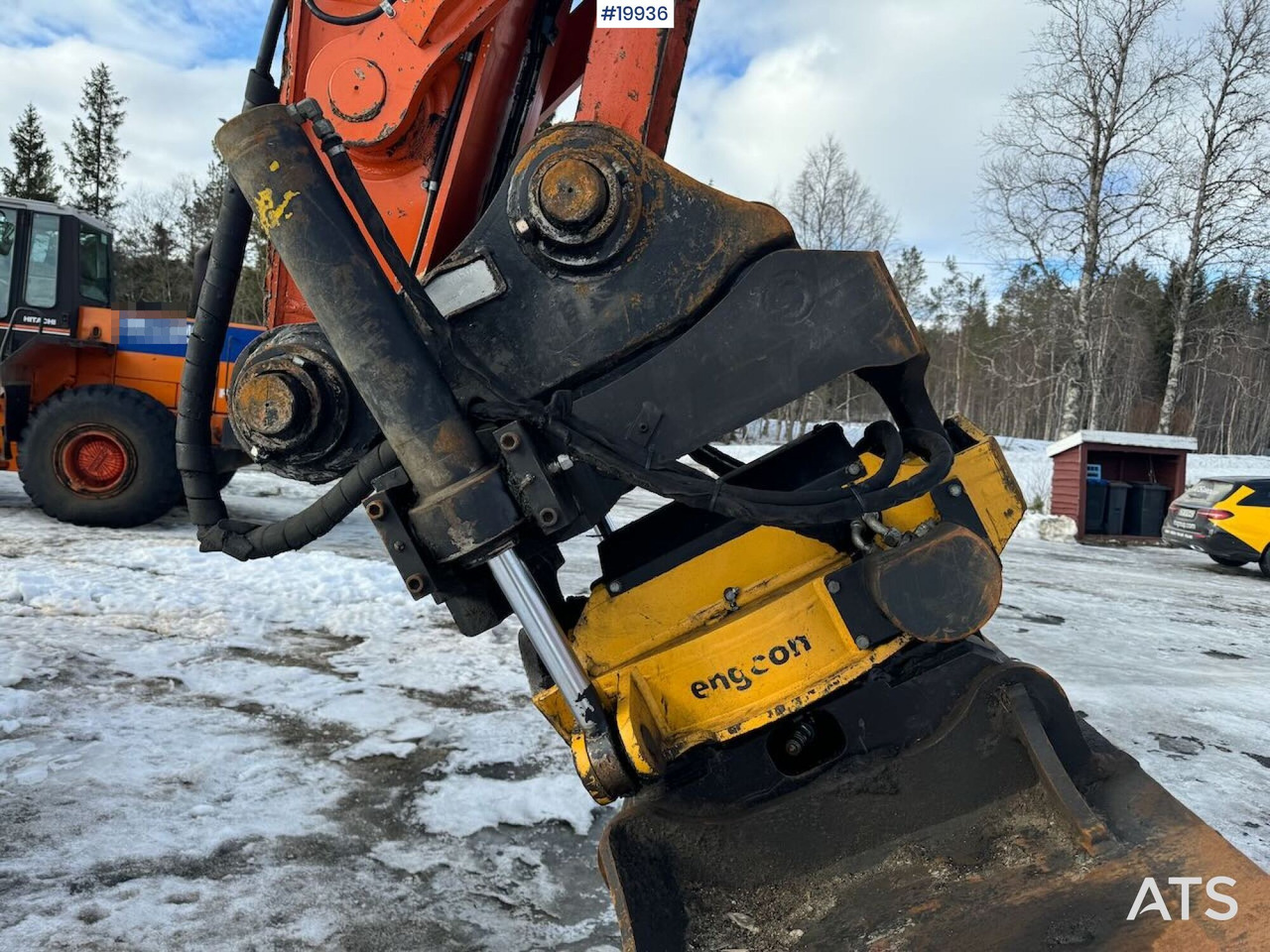 Bagger Hitachi ZX300LC-6: das Bild 14