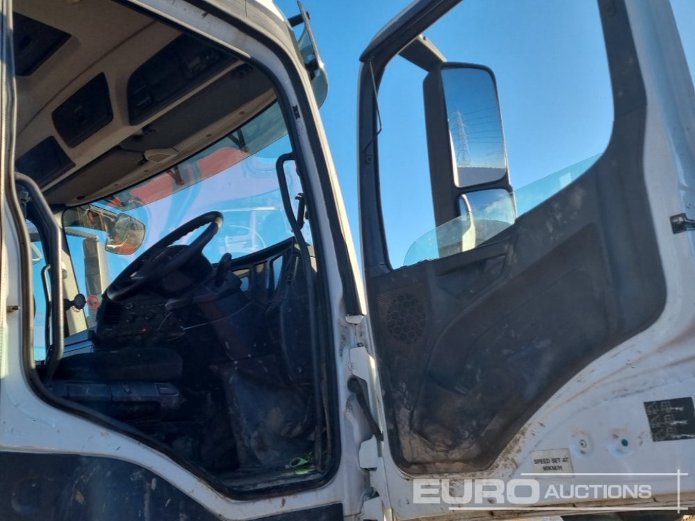 Kipper, Autokran 2015 Mercedes 8x4 Tipper Grab Lorry, Thompsons Body, Palfinger M125 Hydraulic Crane, Hydraulic Rotating Clamshell Bucket, Reverse Camera, A/C, Automatic Gearbox: das Bild 37