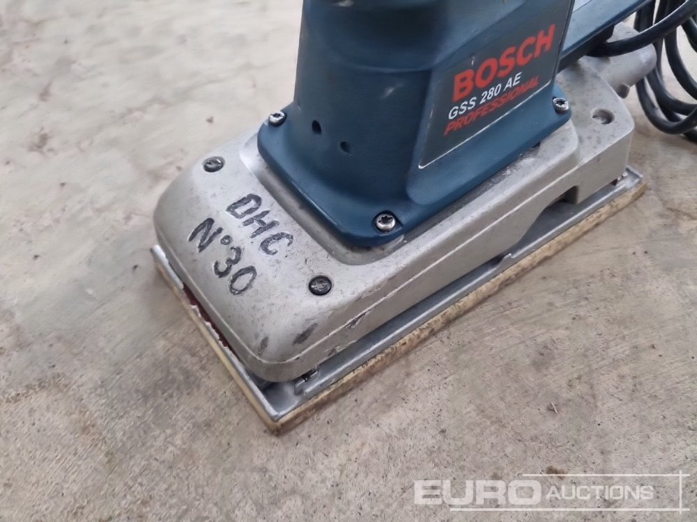 Baugeräte Bosch GSS280AE 110 Volt Sander: das Bild 10