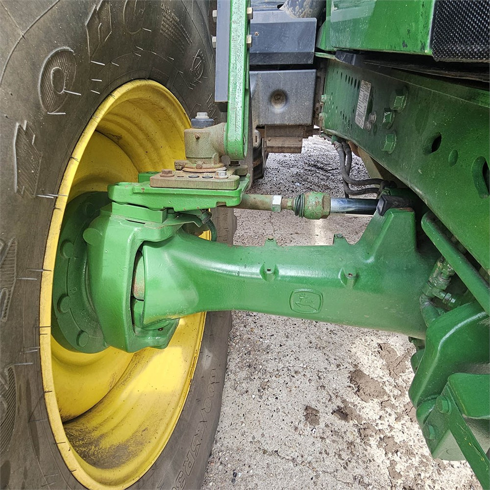 Traktor John Deere 6210 R: das Bild 27