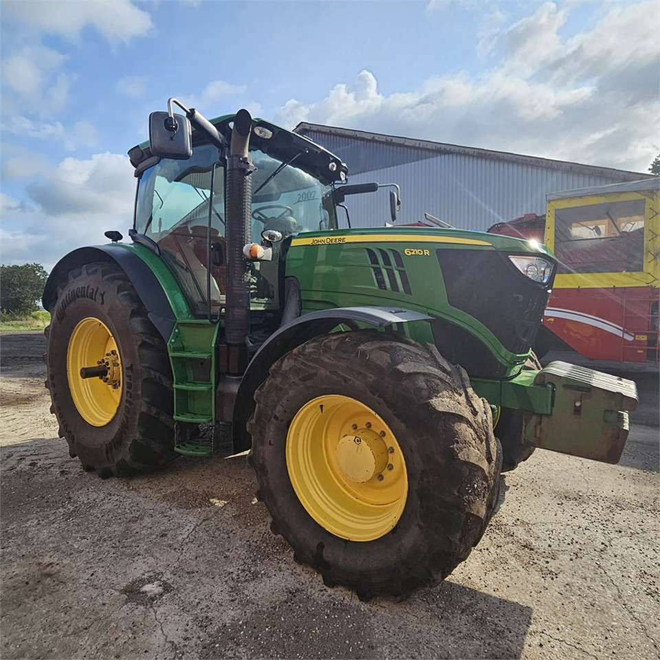 Traktor John Deere 6210 R: das Bild 7