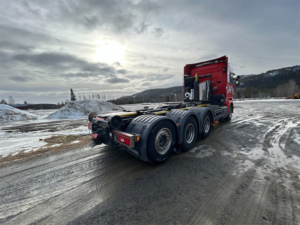 LKW SCANIA R580: das Bild 13